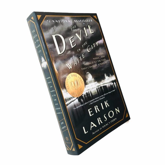 The Devil in the White City by Erik Larson - Picture 2 of 3